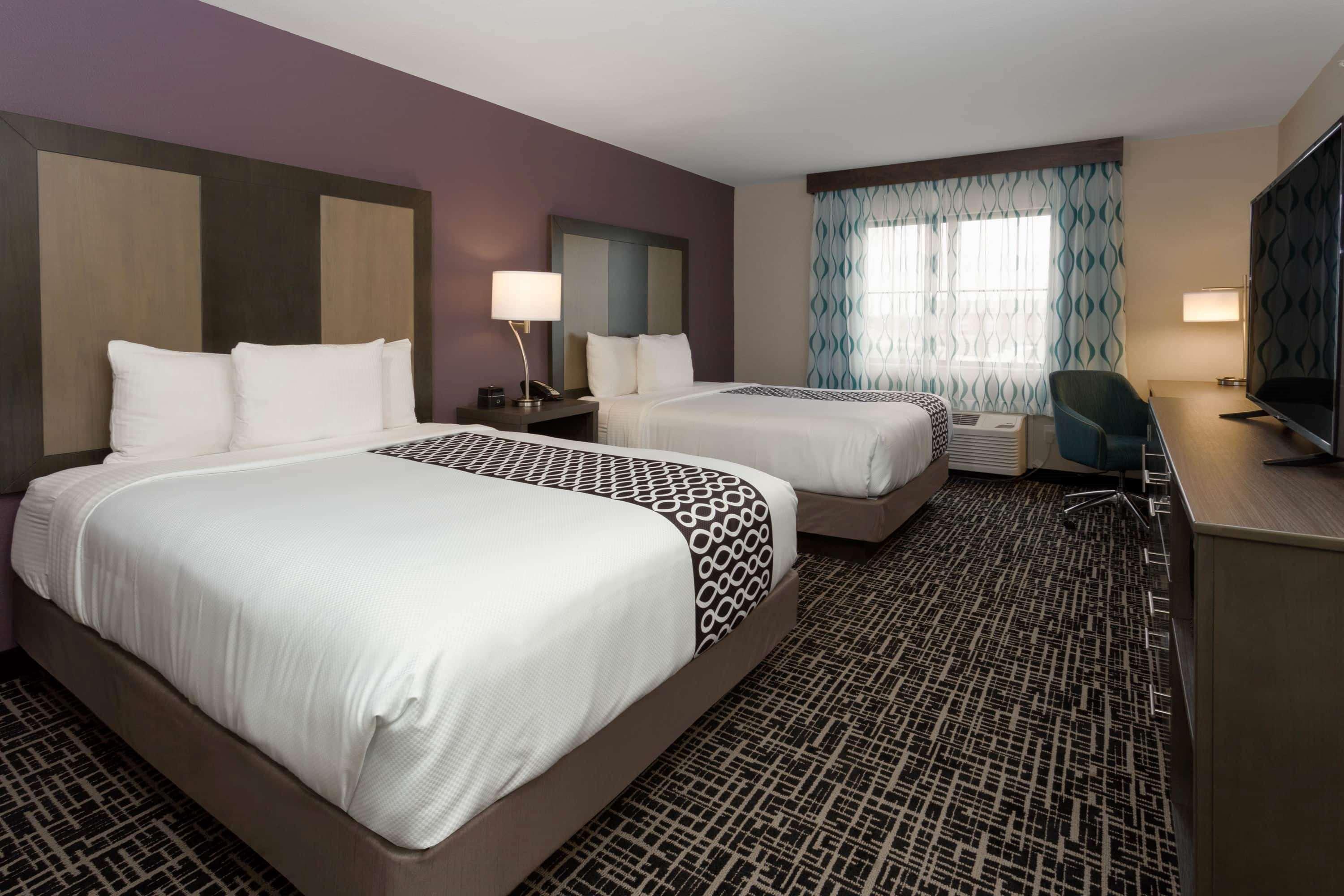 La Quinta By Wyndham Wichita Airport Hotel Exterior foto